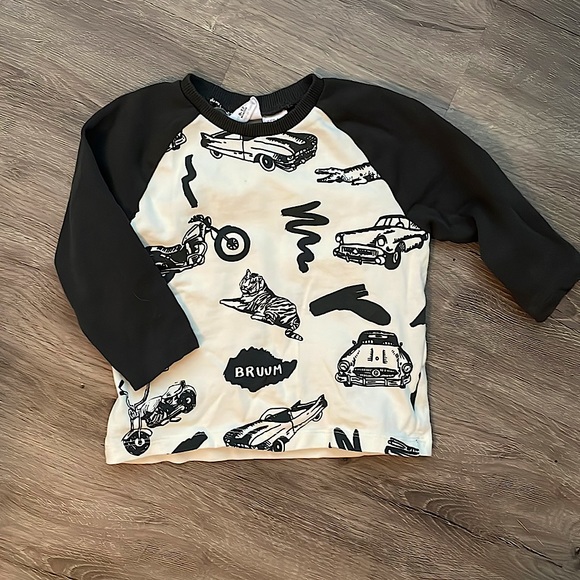 Zara baseball style Tee - Picture 1 of 3